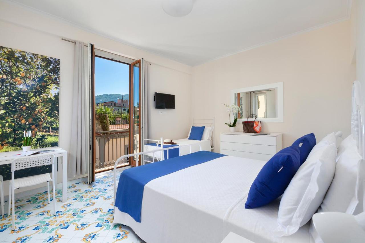 Bed and Breakfast Relais Santa Lucia Сорренто Екстер'єр фото