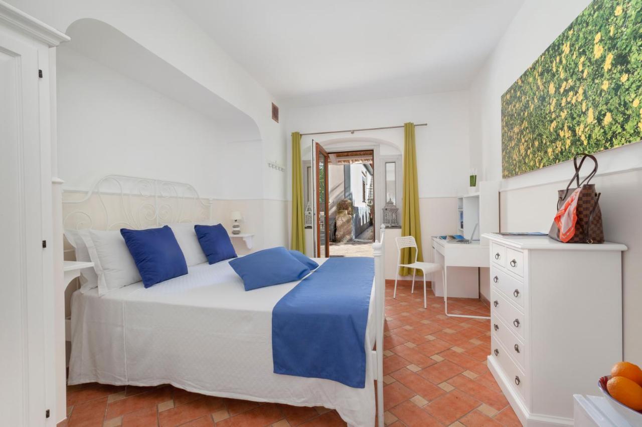 Bed and Breakfast Relais Santa Lucia Сорренто Екстер'єр фото