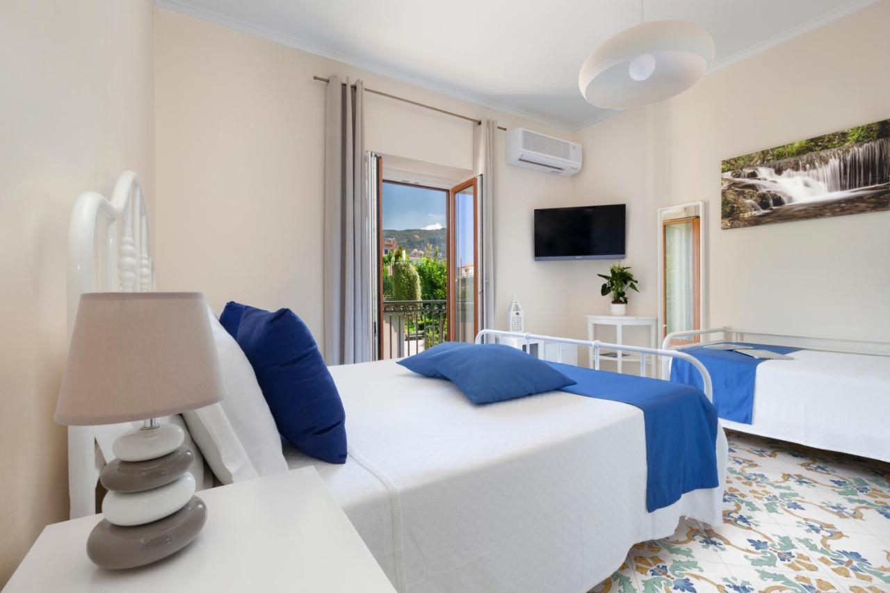Bed and Breakfast Relais Santa Lucia Сорренто Екстер'єр фото